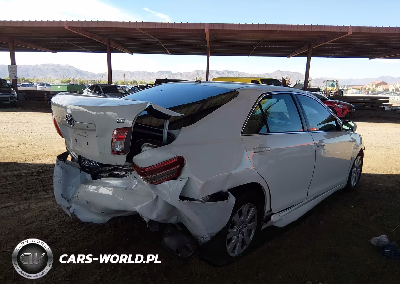2010 Toyota Camry Le VIN:JTNBF3EK8A3004876 - 4