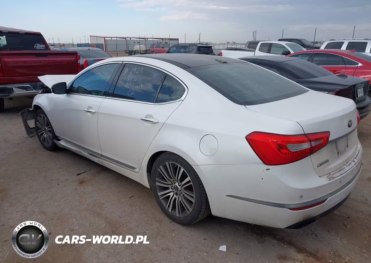 2014 Kia Cadenza Premium VIN:KNALN4D79E5163864 - 3