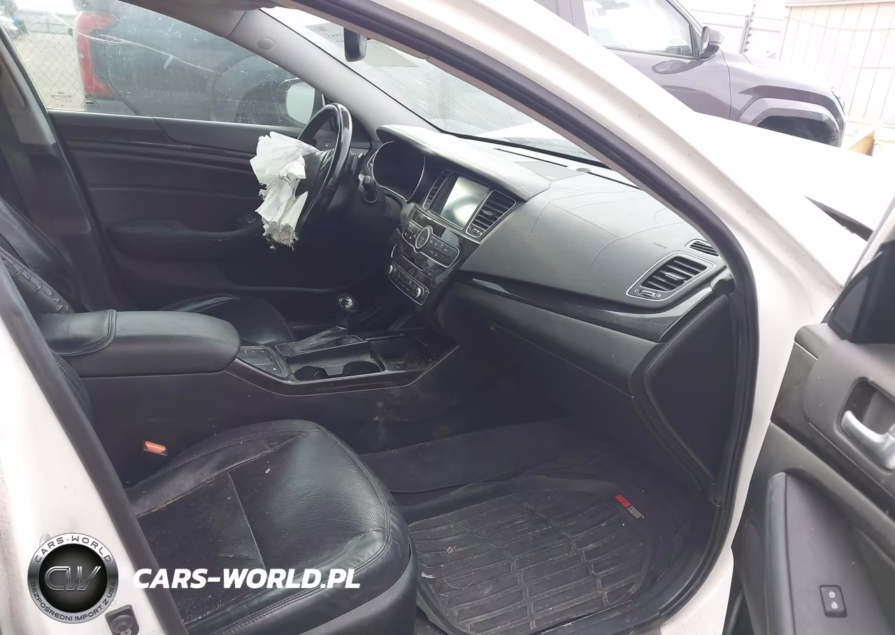 2014 Kia Cadenza Premium VIN:KNALN4D79E5163864 - 5