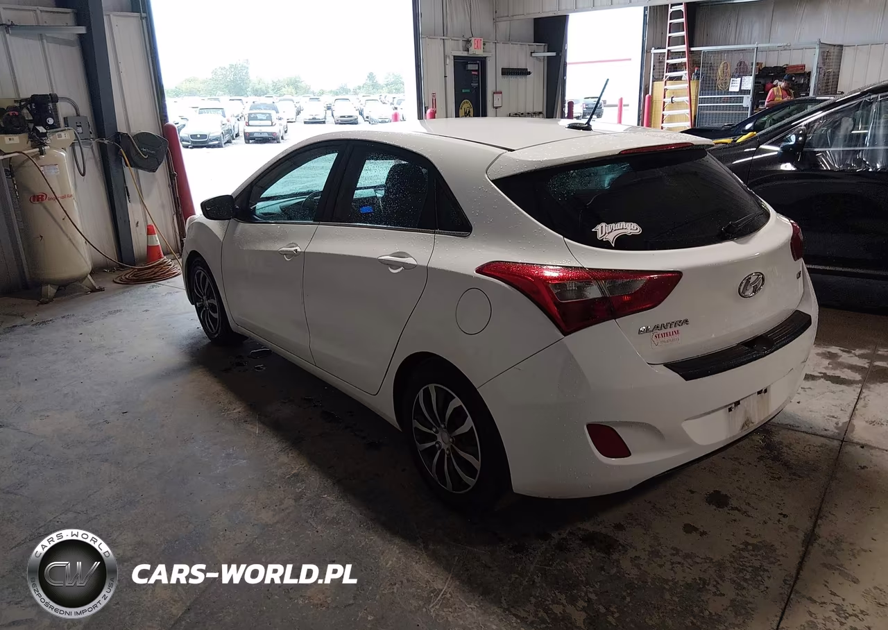 2016 Hyundai Elantra Gt VIN:KMHD35LHXGU326085 - 3