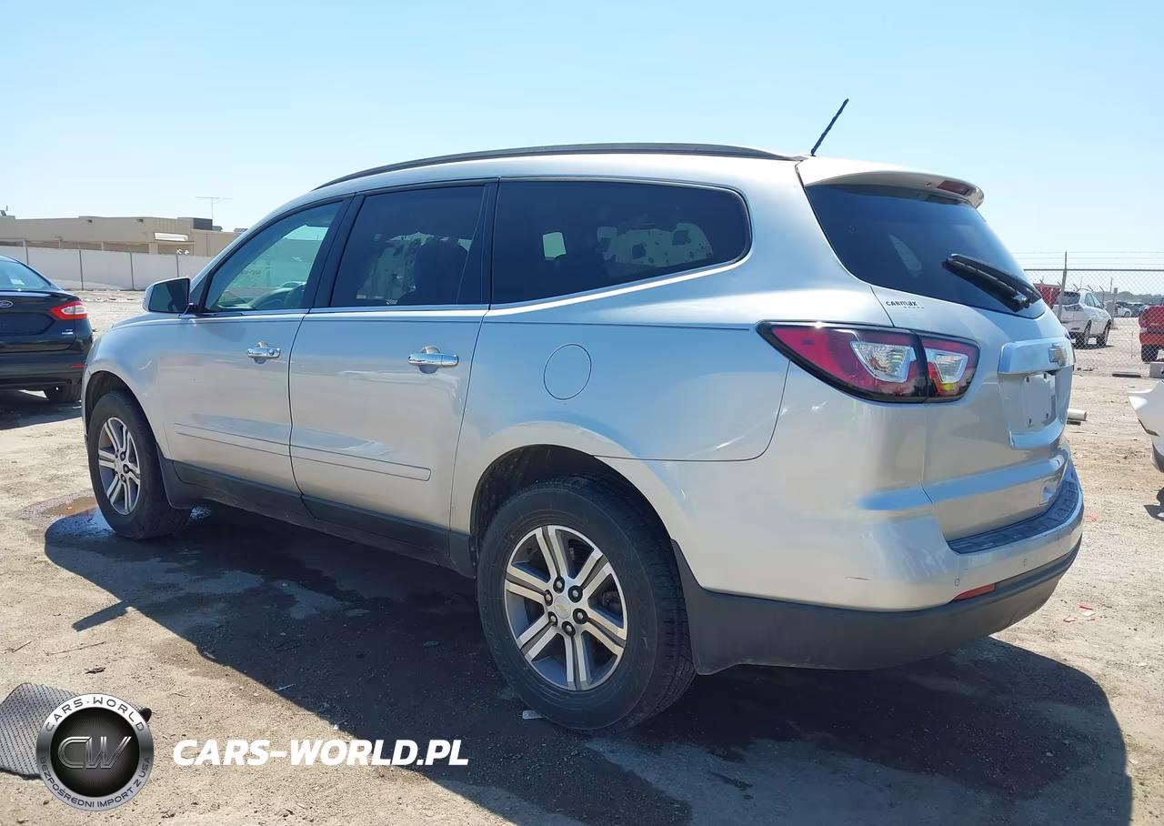 2015 Chevrolet Traverse Lt VIN:1GNKRGKD7FJ358827 - 3