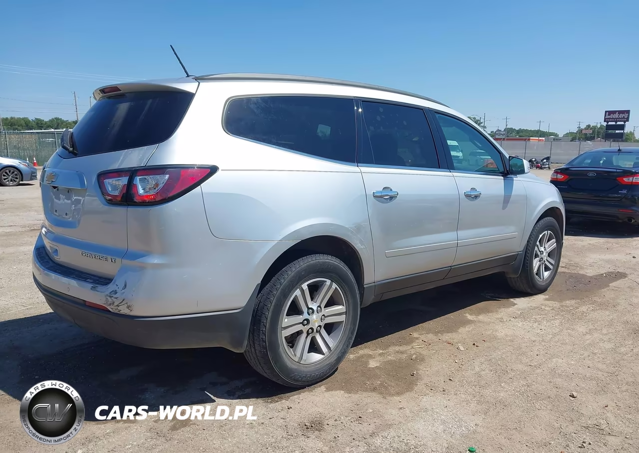 2015 Chevrolet Traverse Lt VIN:1GNKRGKD7FJ358827 - 4