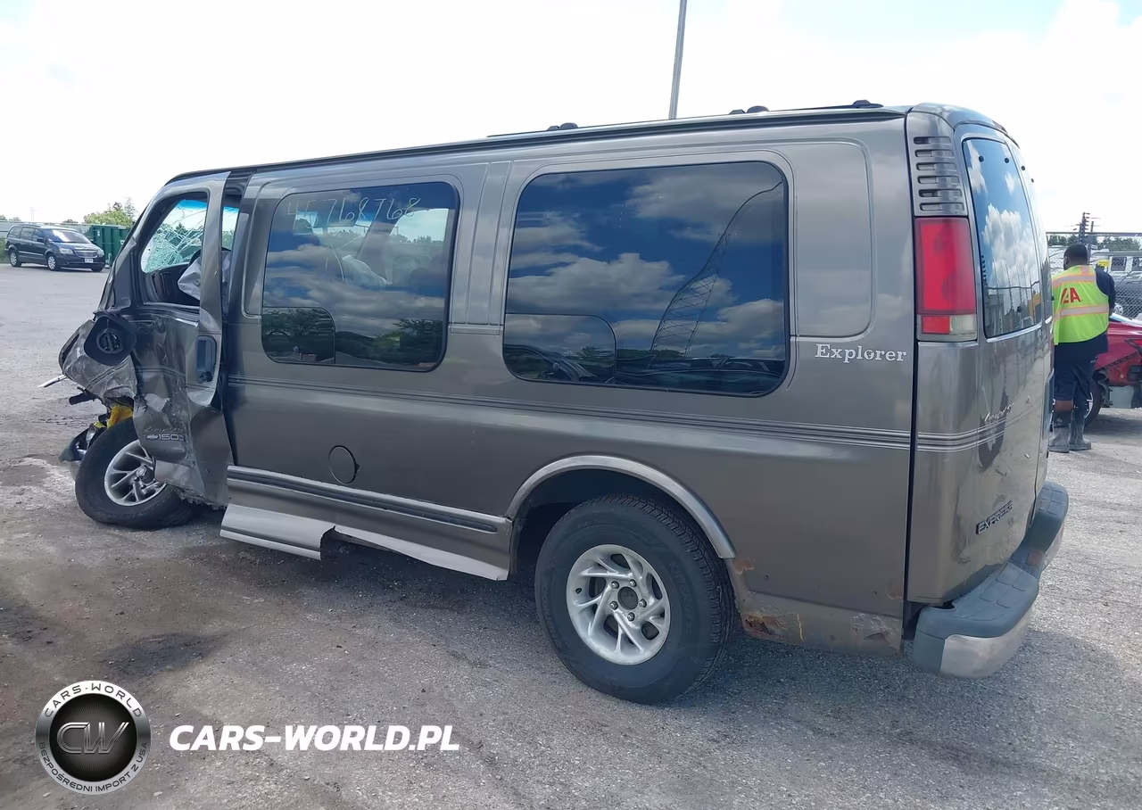 2002 Chevrolet Express Van VIN:1GBFG15R421144932 - 3