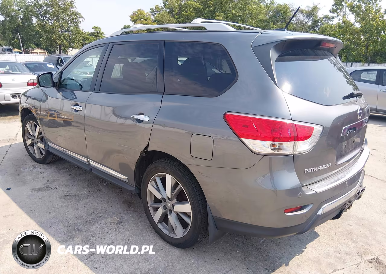 2015 Nissan Pathfinder Platinum VIN:5N1AR2MM9FC723142 - 3