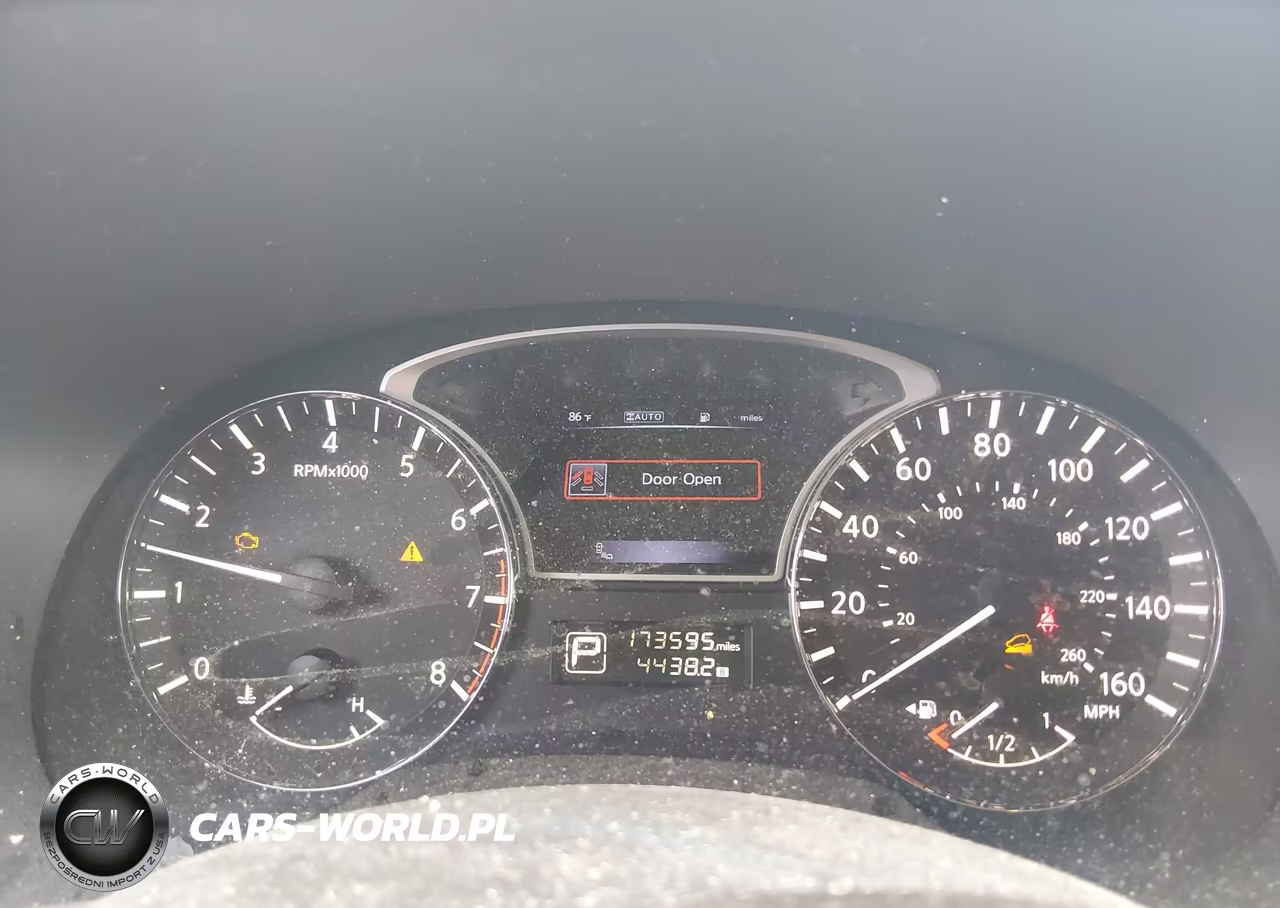 2015 Nissan Pathfinder Platinum VIN:5N1AR2MM9FC723142 - 7