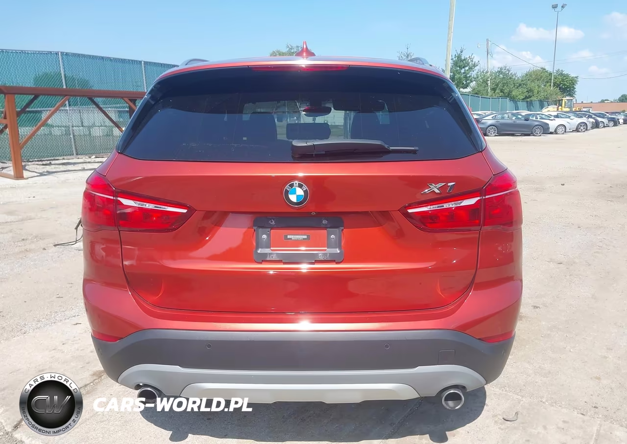 2018 BMW X1 xDrive28I VIN:WBXHT3C31J5L24910 - 16
