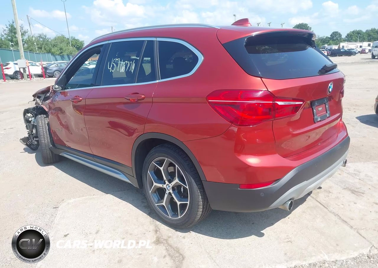 2018 BMW X1 xDrive28I VIN:WBXHT3C31J5L24910 - 3