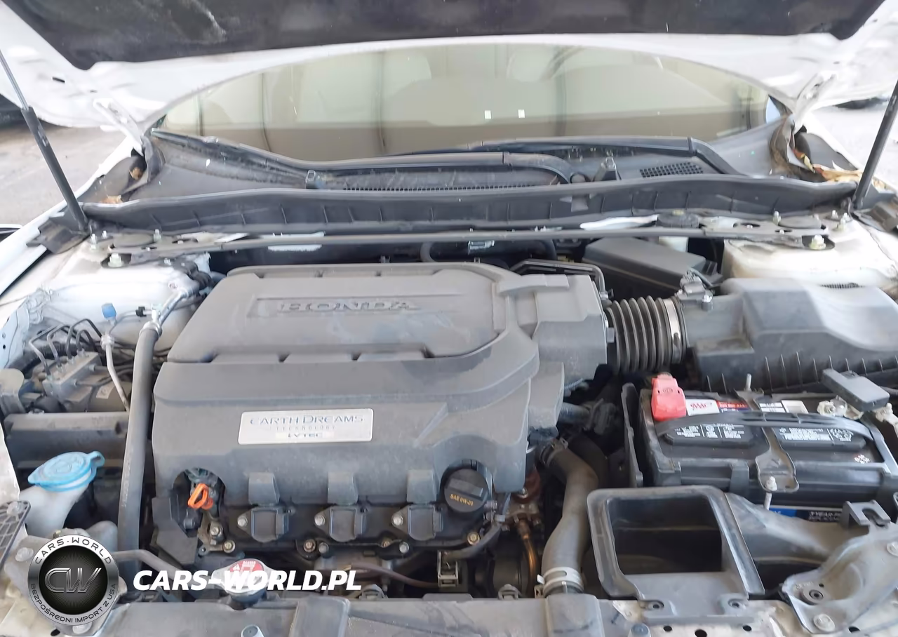 2016 Honda Accord Touring VIN:1HGCR3F97GA011190 - 10