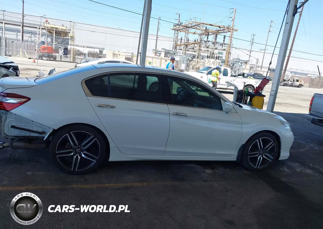 2016 Honda Accord Touring VIN:1HGCR3F97GA011190 - 14