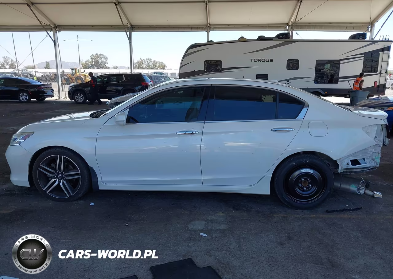 2016 Honda Accord Touring VIN:1HGCR3F97GA011190 - 15
