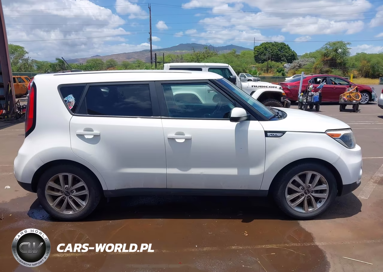 2019 Kia Soul + VIN:KNDJP3A51K7661851 - 14