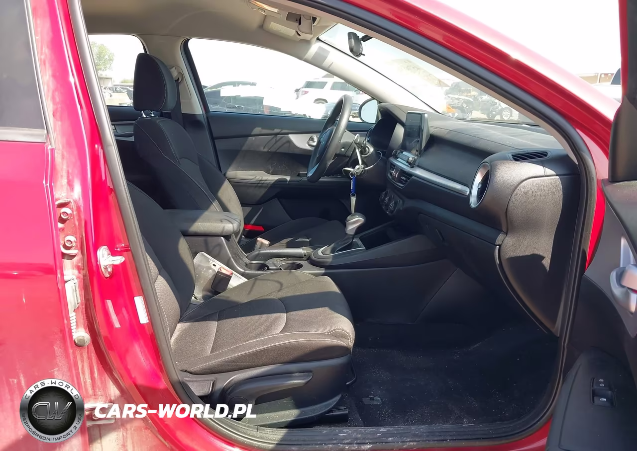 2024 Kia Forte Lxs VIN:3KPF24ADXRE746067 - 5