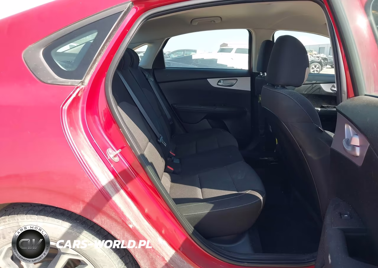2024 Kia Forte Lxs VIN:3KPF24ADXRE746067 - 8