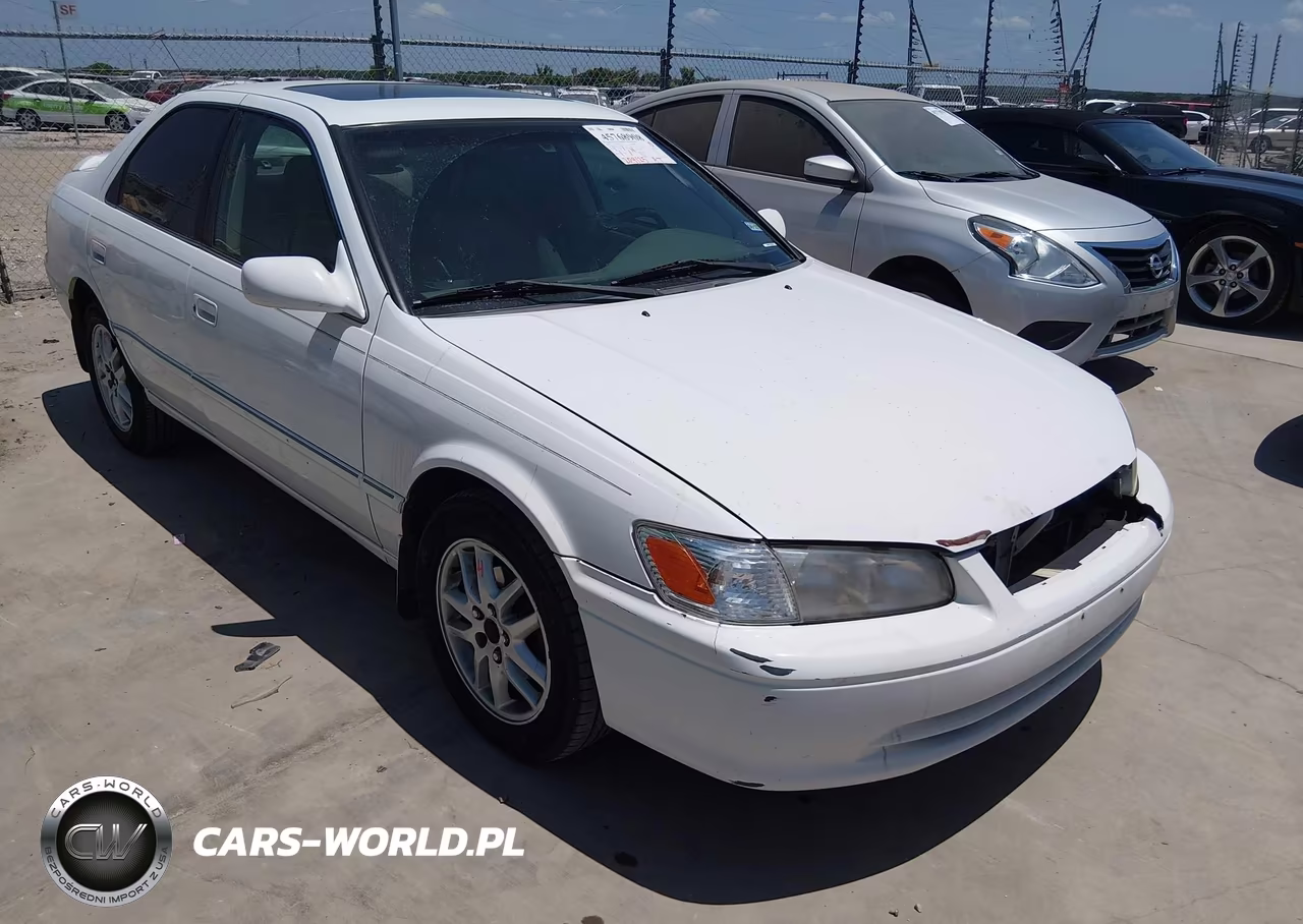 2001 Toyota Camry Xle V6 – zdjęcie 1 z 15