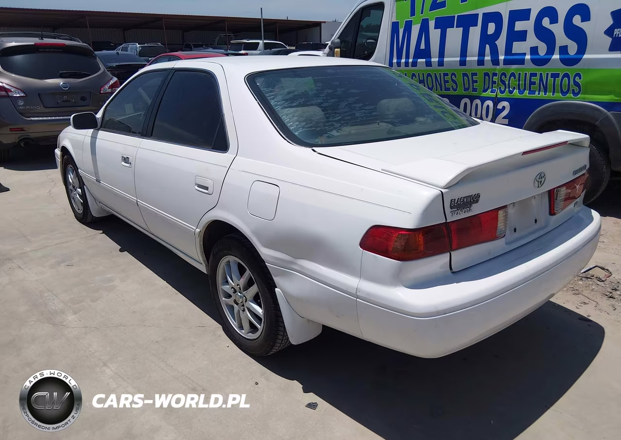 2001 Toyota Camry Xle V6 VIN:4T1BF28K31U960427 - 3