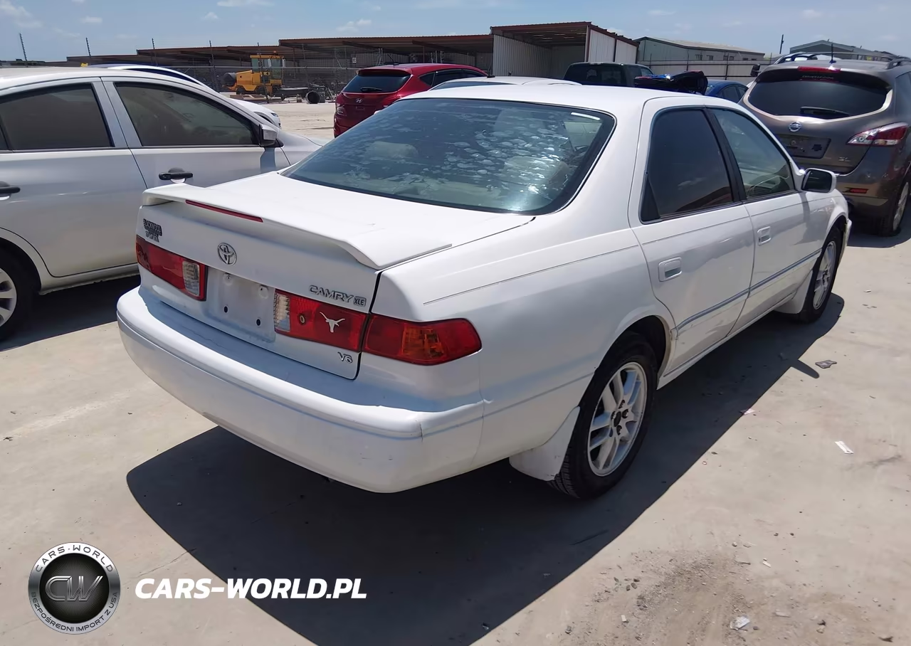 2001 Toyota Camry Xle V6 VIN:4T1BF28K31U960427 - 4