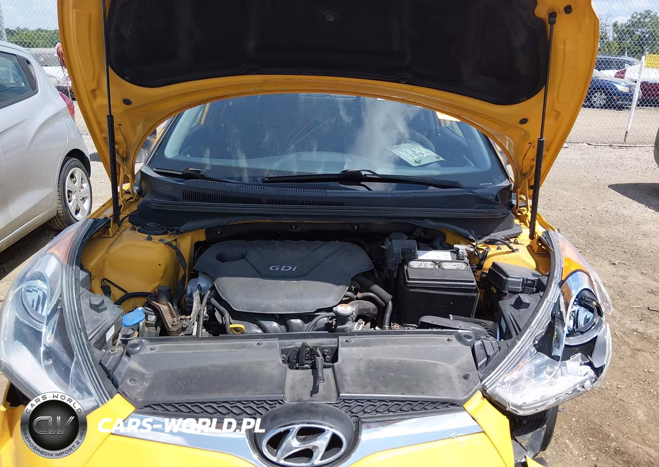 2015 Hyundai Veloster VIN:KMHTC6AD2FU235814 - 10