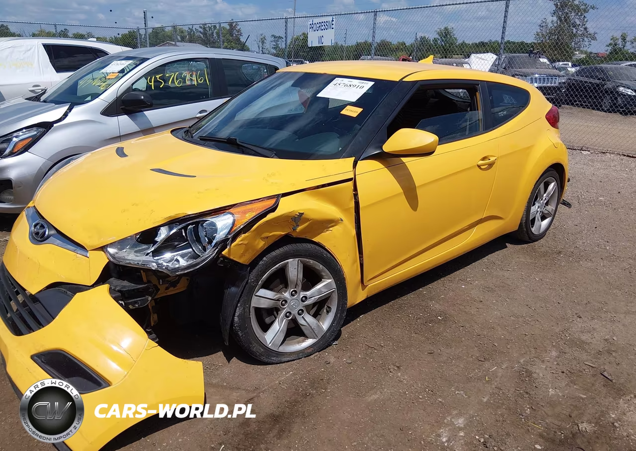 2015 Hyundai Veloster VIN:KMHTC6AD2FU235814 - 2