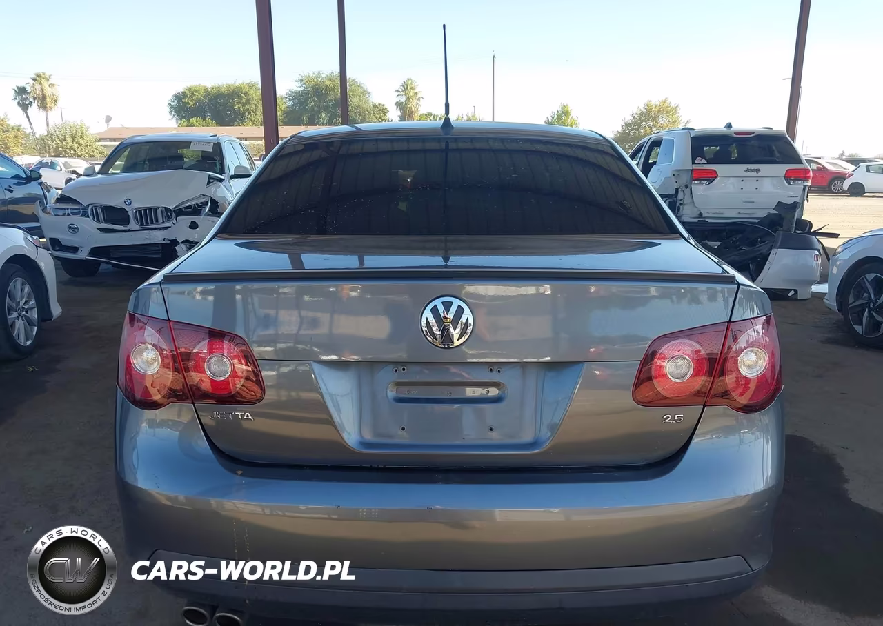 2010 Volkswagen Jetta Limited Edition VIN:3VWAZ7AJXAM100273 - 16