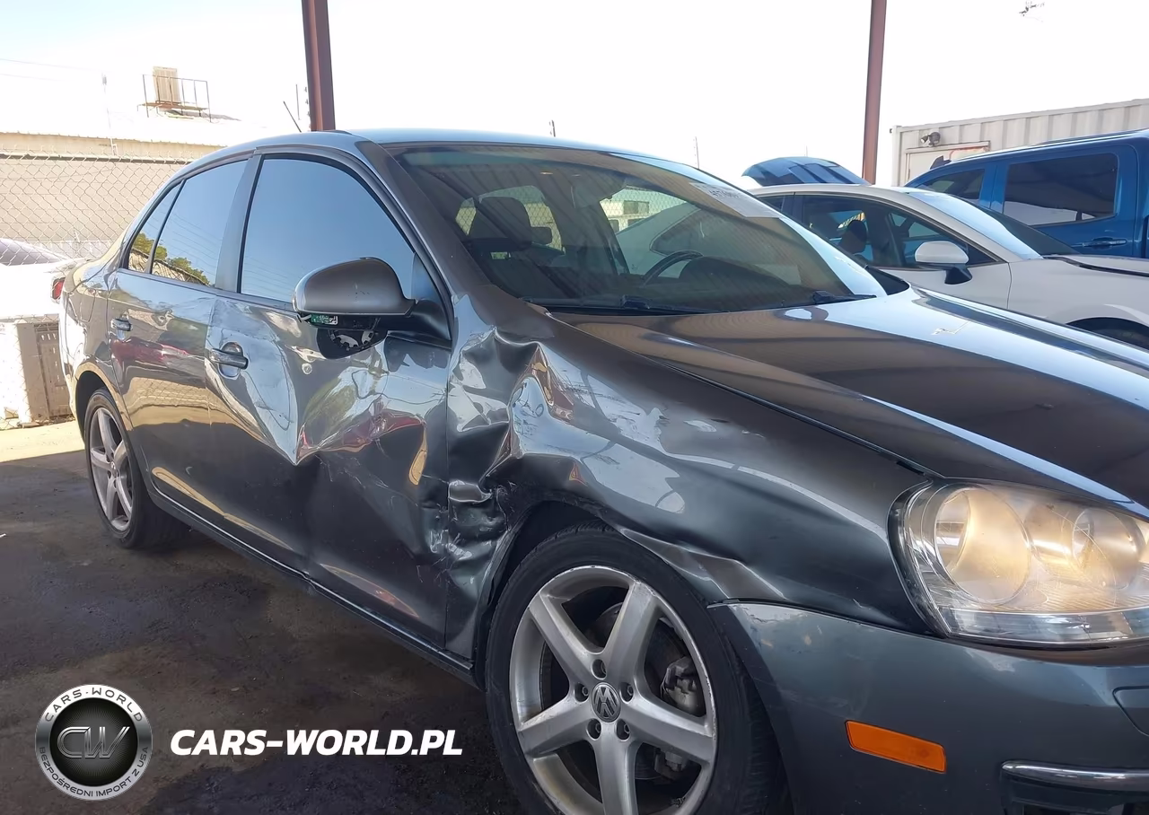 2010 Volkswagen Jetta Limited Edition VIN:3VWAZ7AJXAM100273 - 6
