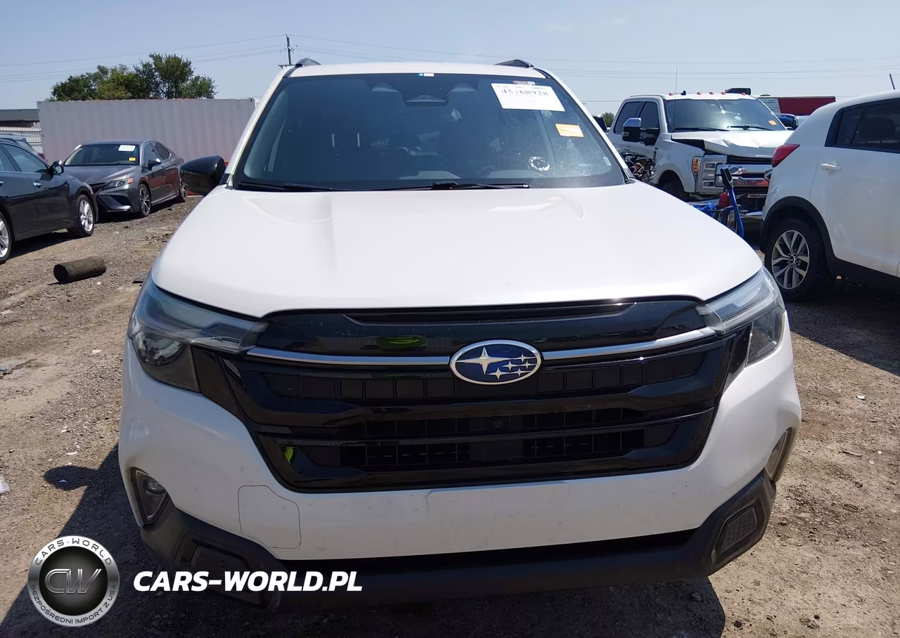2025 Subaru Forester Touring VIN:JF2SLDTC8SH411925 - 12