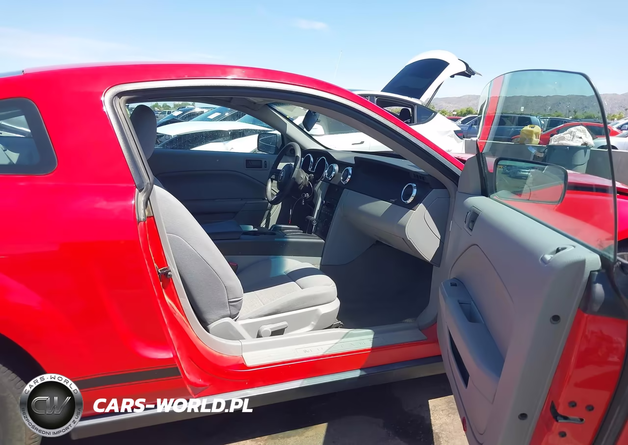 2007 Ford Mustang VIN:1ZVFT80N475305961 - 5