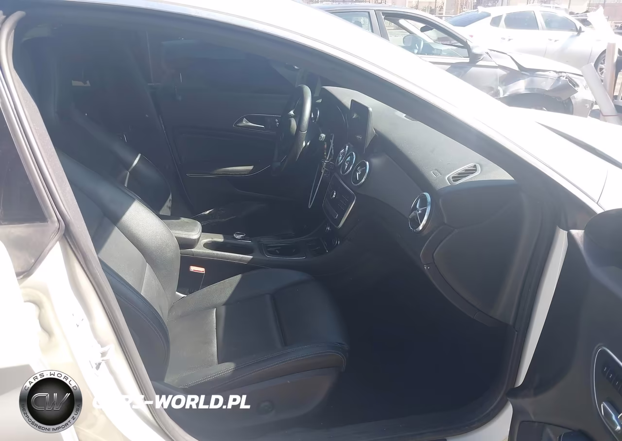 2018 Mercedes-Benz Cla 250 VIN:WDDSJ4EB2JN556747 - 5