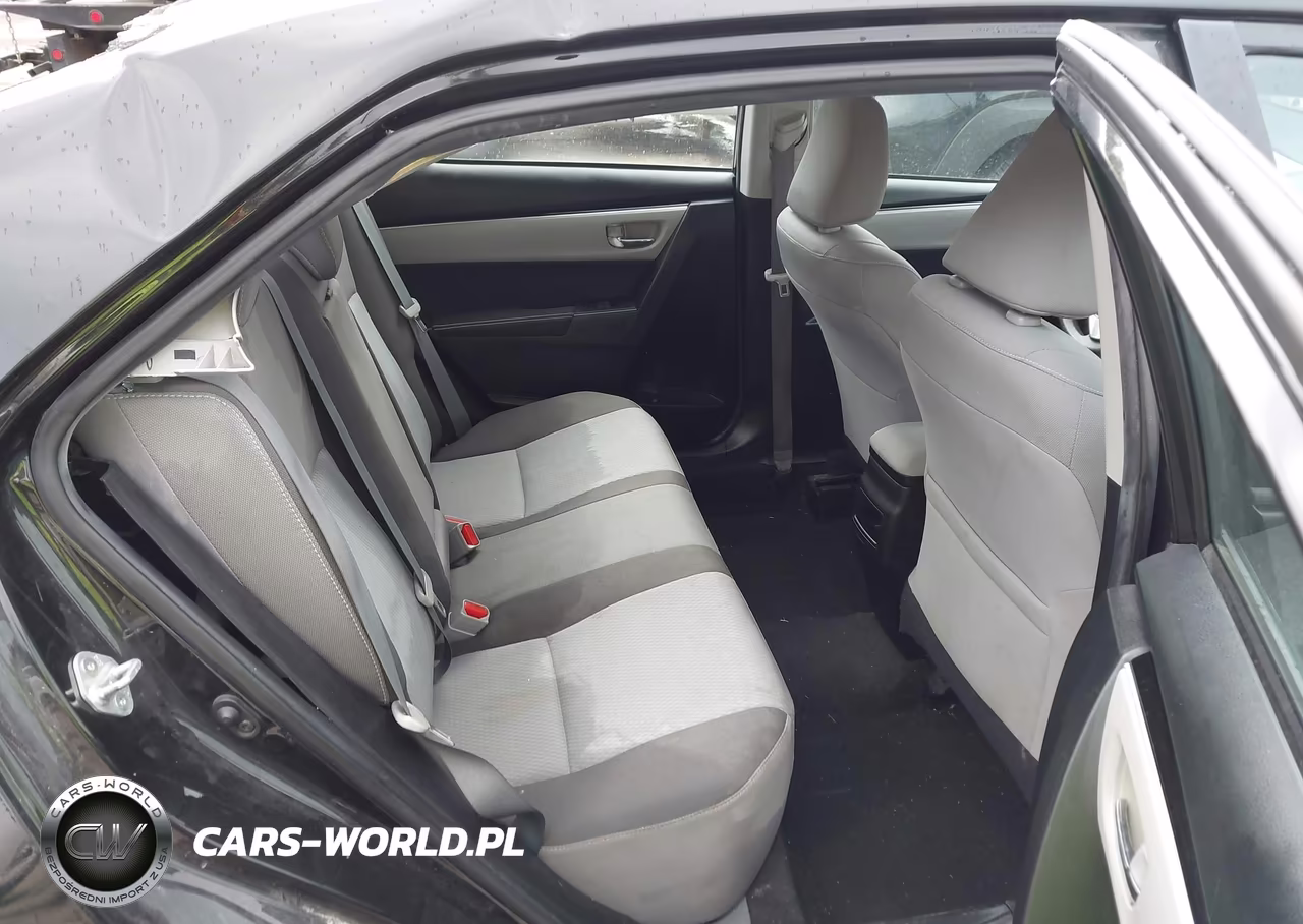2018 Toyota Corolla Le VIN:5YFBURHE8JP805561 - 8