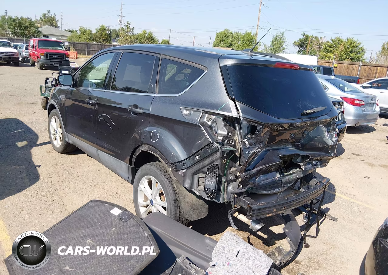 2018 Ford Escape Se VIN:1FMCU9GD5JUD23240 - 3