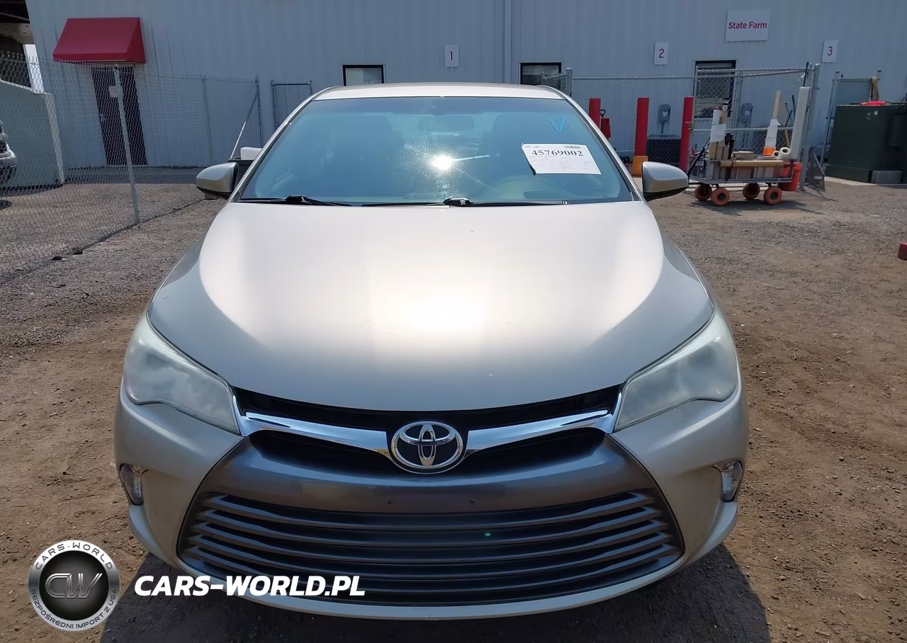 2016 Toyota Camry Le VIN:4T4BF1FK8GR520800 - 12