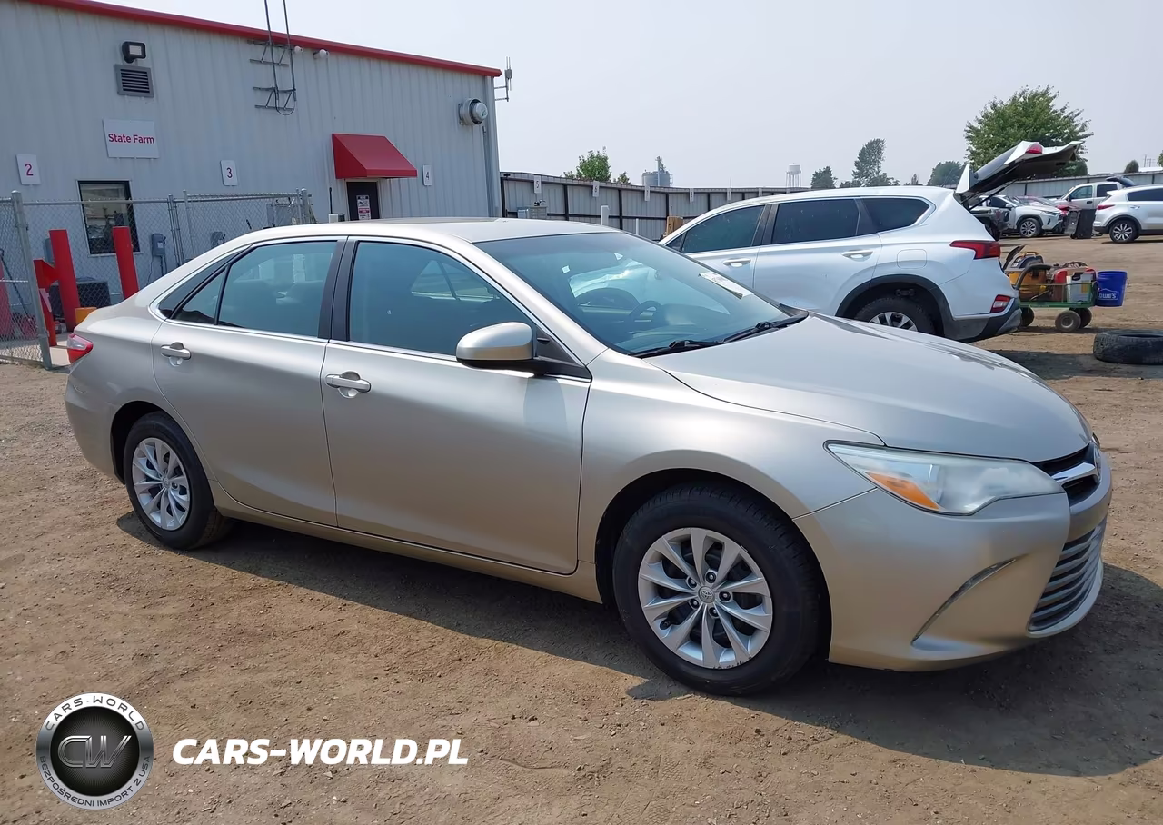 2016 Toyota Camry Le VIN:4T4BF1FK8GR520800 - 13