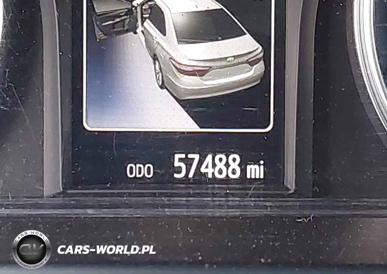 2016 Toyota Camry Le VIN:4T4BF1FK8GR520800 - 15
