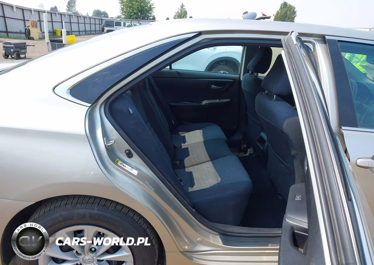 2016 Toyota Camry Le VIN:4T4BF1FK8GR520800 - 8
