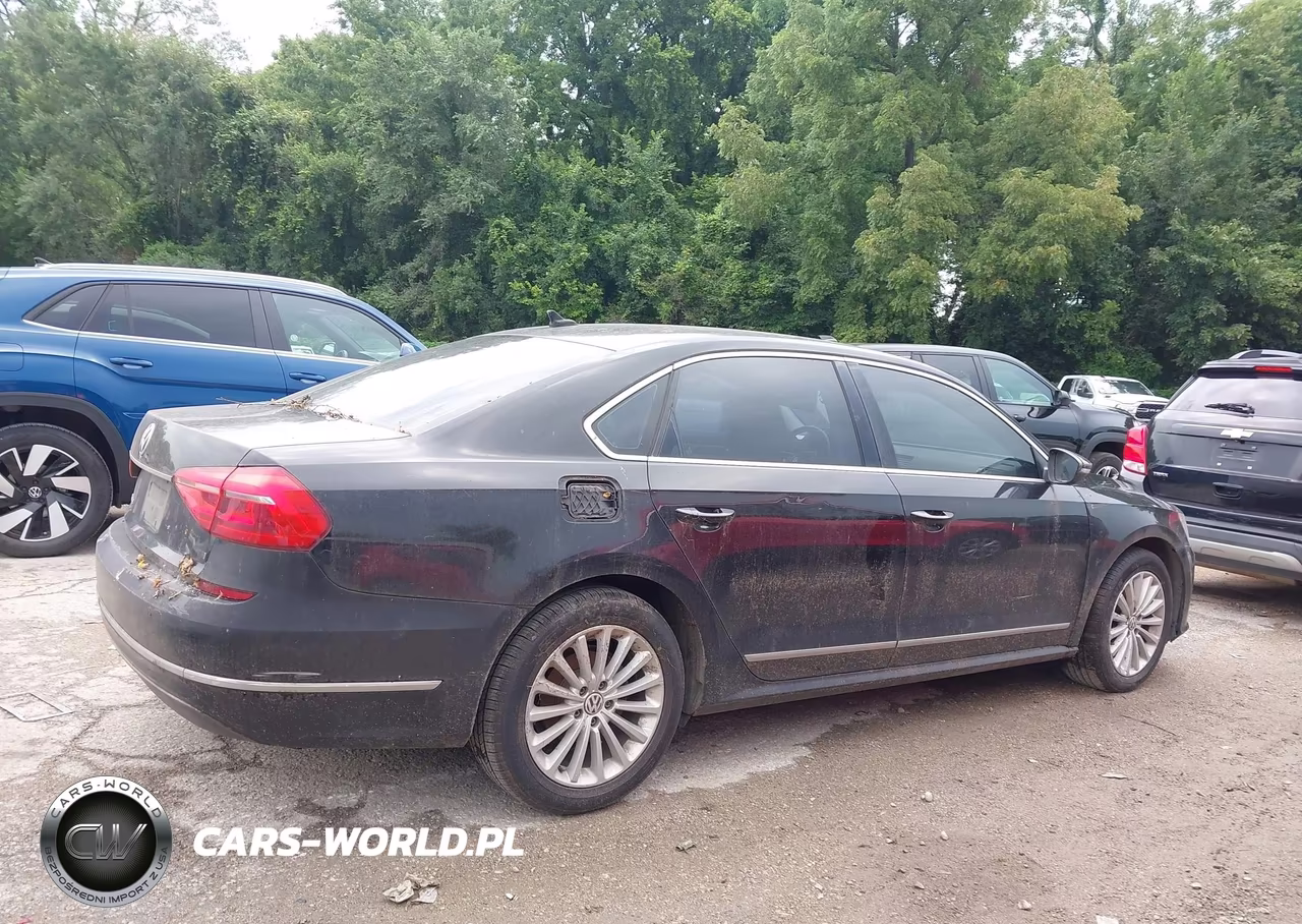 2016 Volkswagen Passat 1.8T Se VIN:1VWBT7A34GC010666 - 13