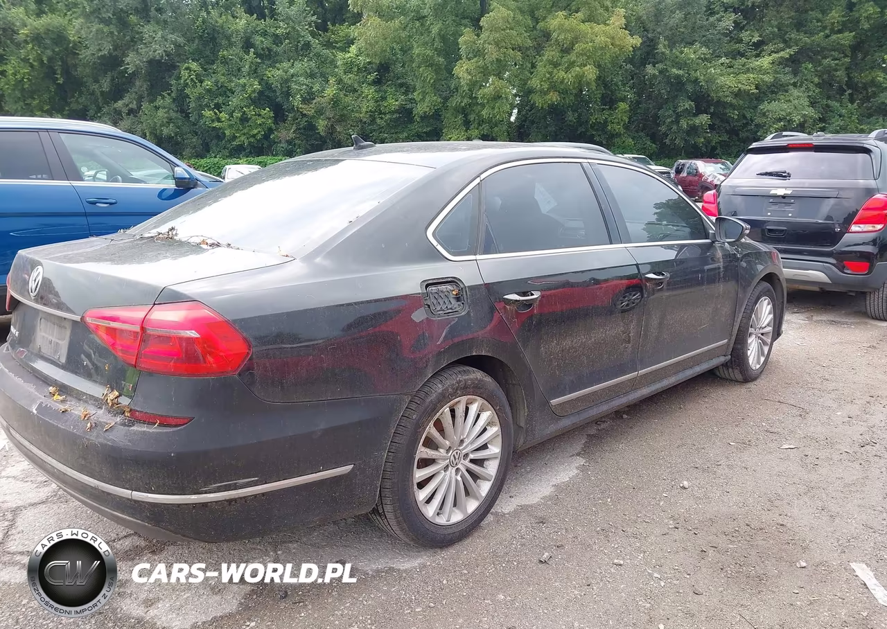 2016 Volkswagen Passat 1.8T Se VIN:1VWBT7A34GC010666 - 4