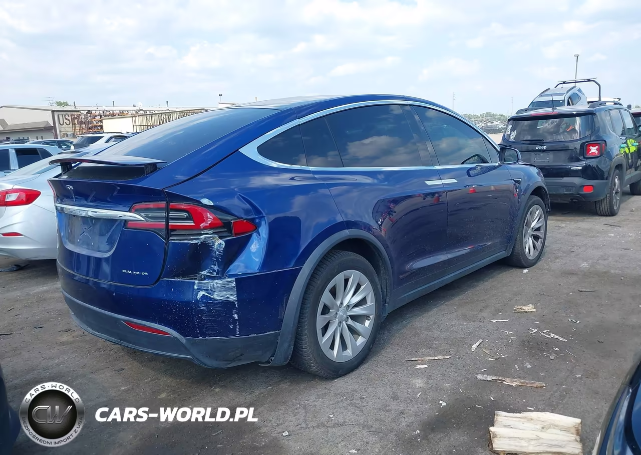 2020 Tesla Model X Long Range Dual Motor All-Wheel Drive-Long Range Plus Dual Motor All-Wheel Drive VIN:5YJXCAE25LF235506 - 4