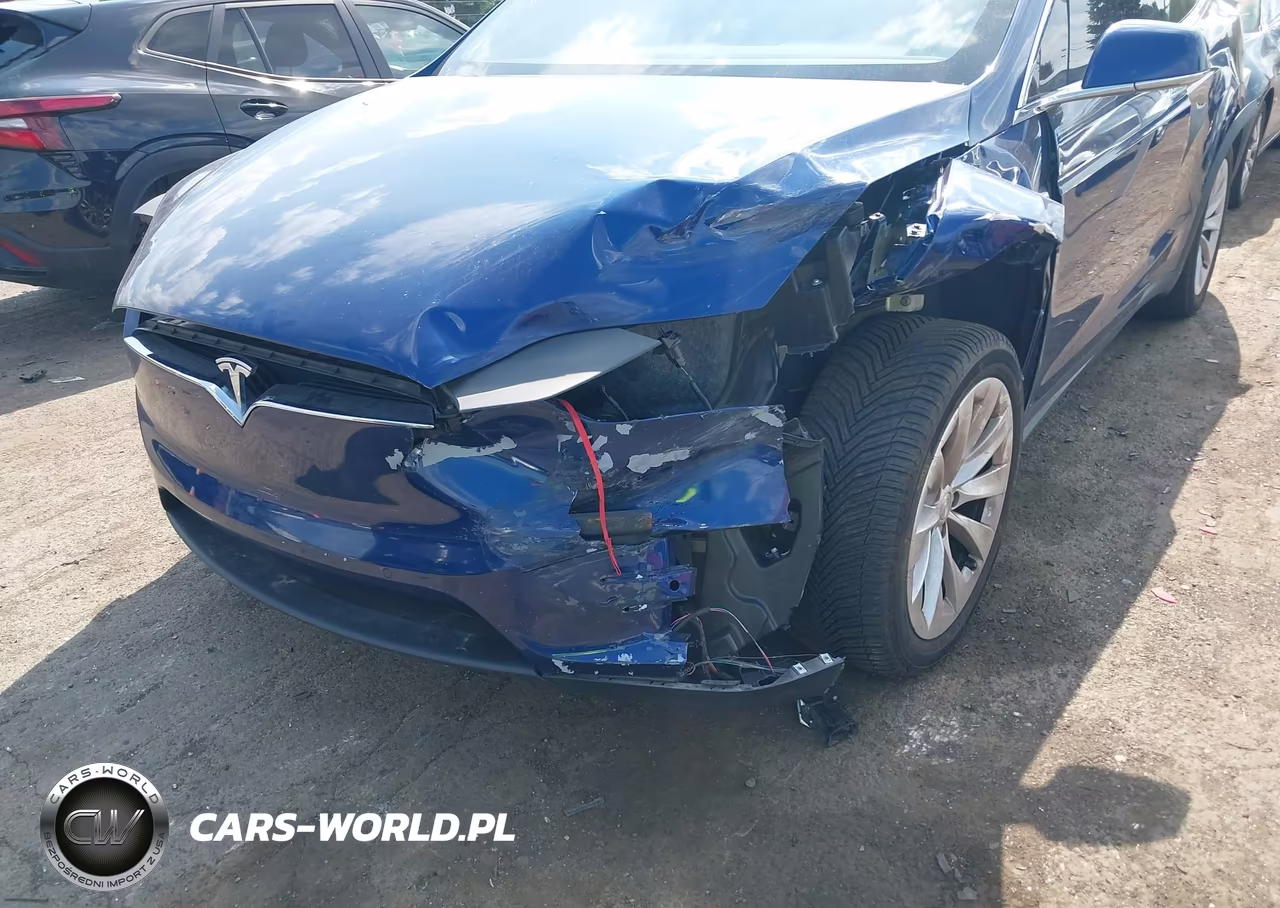 2020 Tesla Model X Long Range Dual Motor All-Wheel Drive-Long Range Plus Dual Motor All-Wheel Drive VIN:5YJXCAE25LF235506 - 6