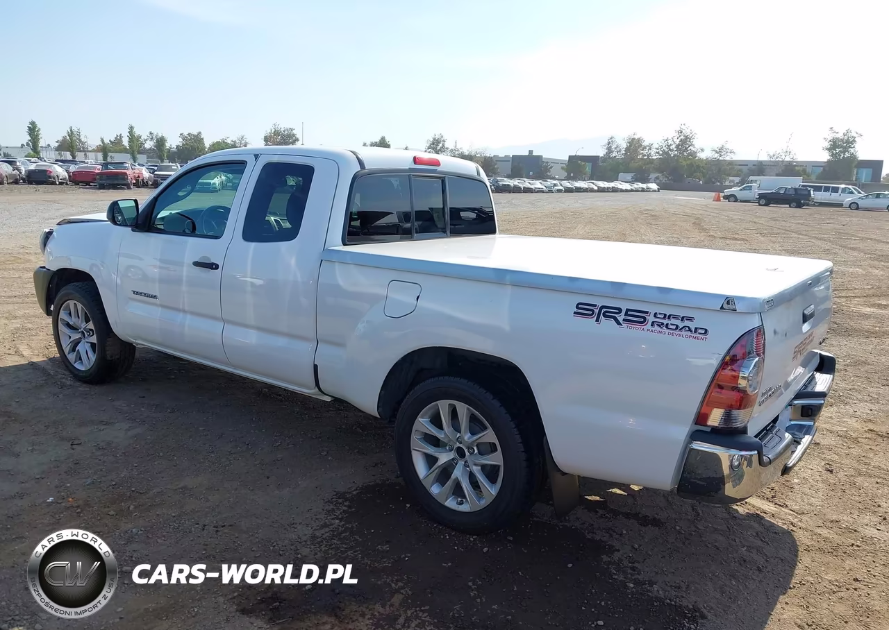 2012 Toyota Tacoma VIN:5TFTX4CN1CX018347 - 3