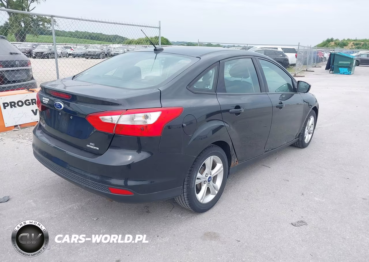 2013 Ford Focus Se VIN:1FADP3F26DL263790 - 4