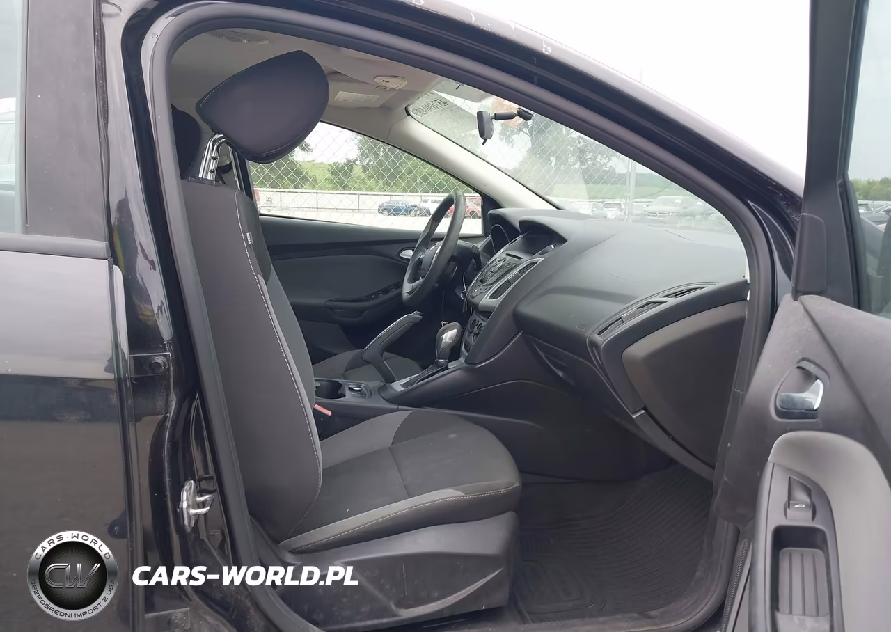 2013 Ford Focus Se VIN:1FADP3F26DL263790 - 5