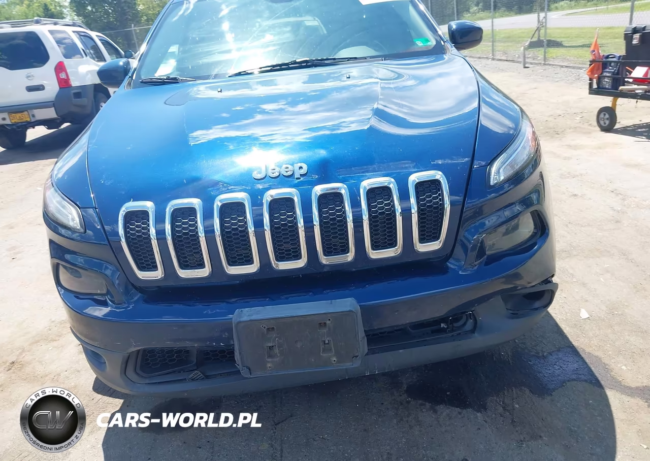 2018 Jeep Cherokee Latitude 4X4 VIN:1C4PJMCX5JD547898 - 6