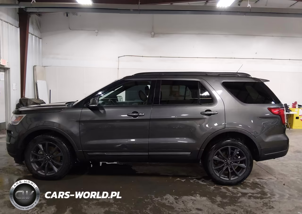 2018 Ford Explorer Xlt VIN:1FM5K8D83JGC32448 - 14