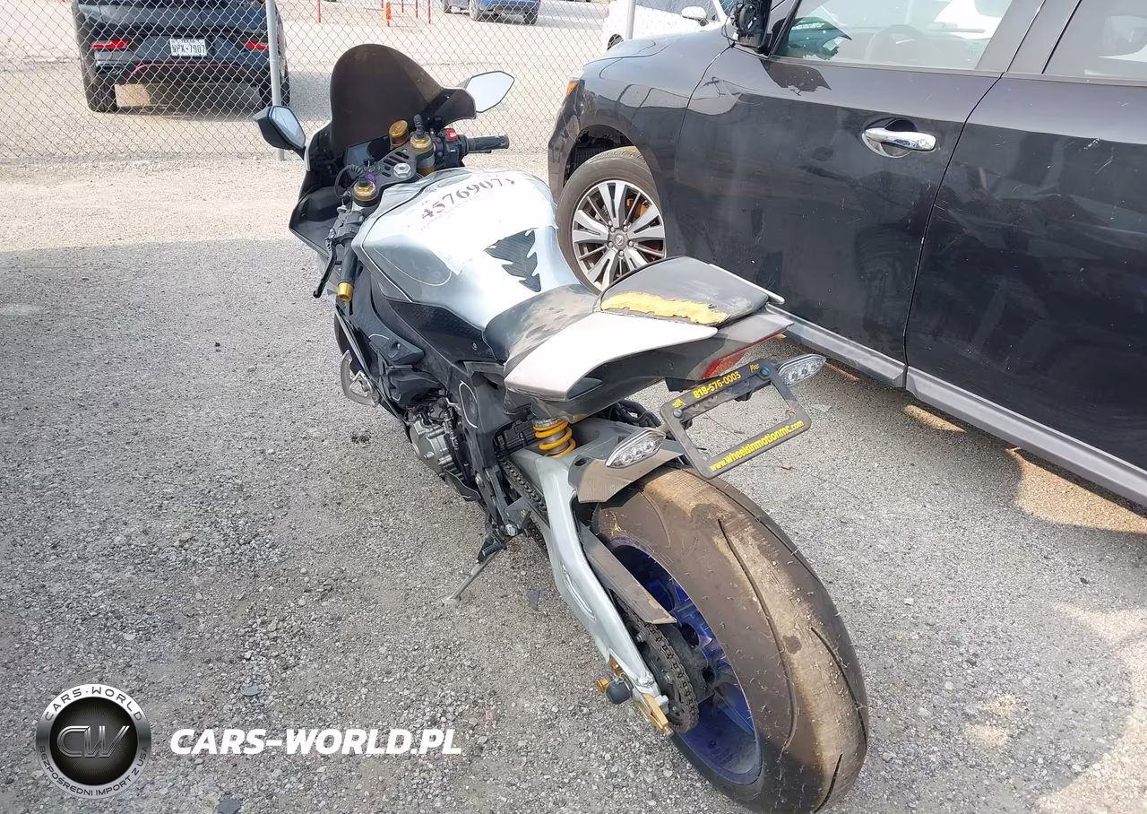 2015 Yamaha Yzfr1M C VIN:JYARN40YXFA000074 - 3
