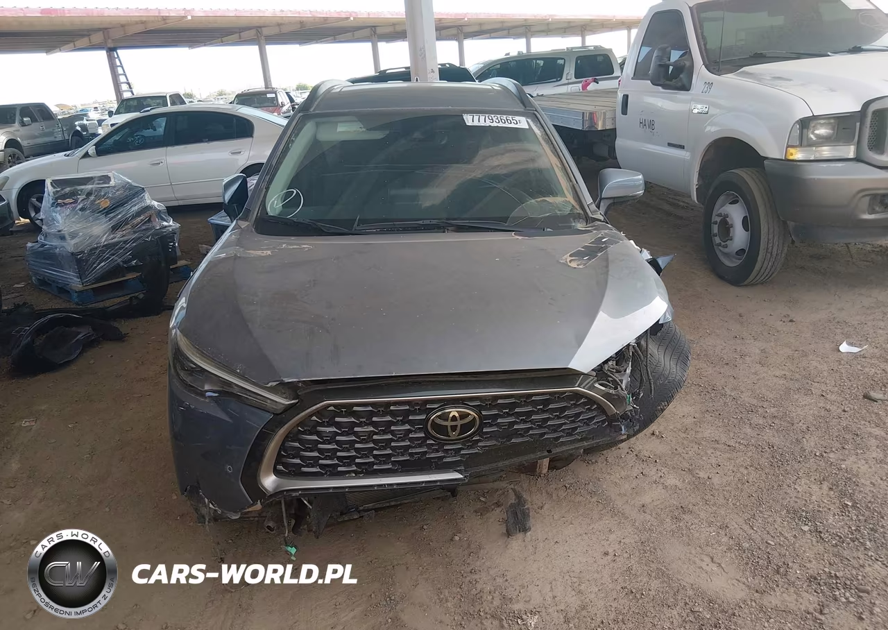 2022 Toyota Corolla Cross Xle VIN:7MUDAAAG3NV030944 - 11