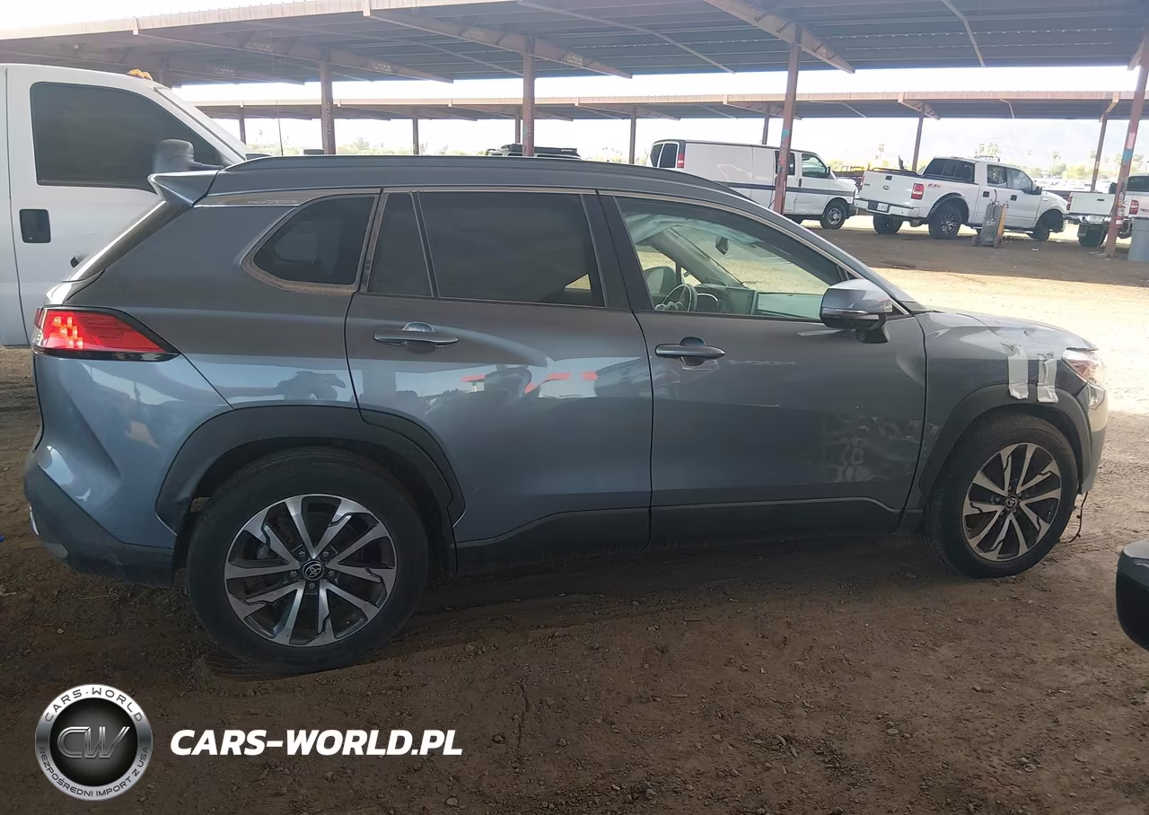 2022 Toyota Corolla Cross Xle VIN:7MUDAAAG3NV030944 - 12