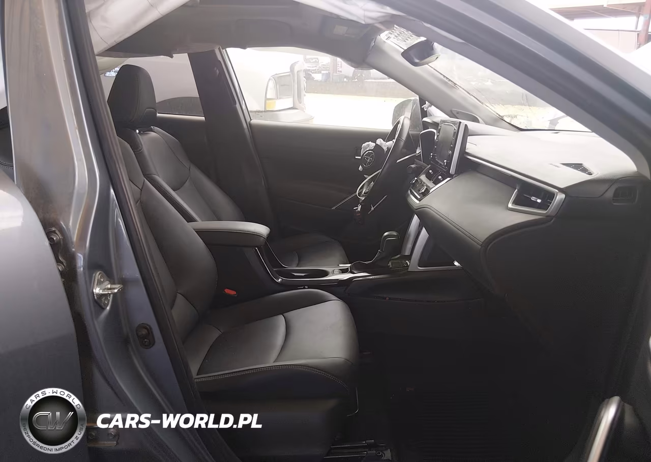 2022 Toyota Corolla Cross Xle VIN:7MUDAAAG3NV030944 - 5