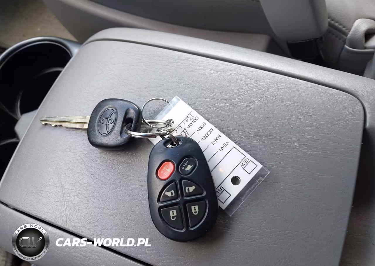 2010 Toyota Sienna Xle VIN:5TDYK4CC7AS310137 - 11