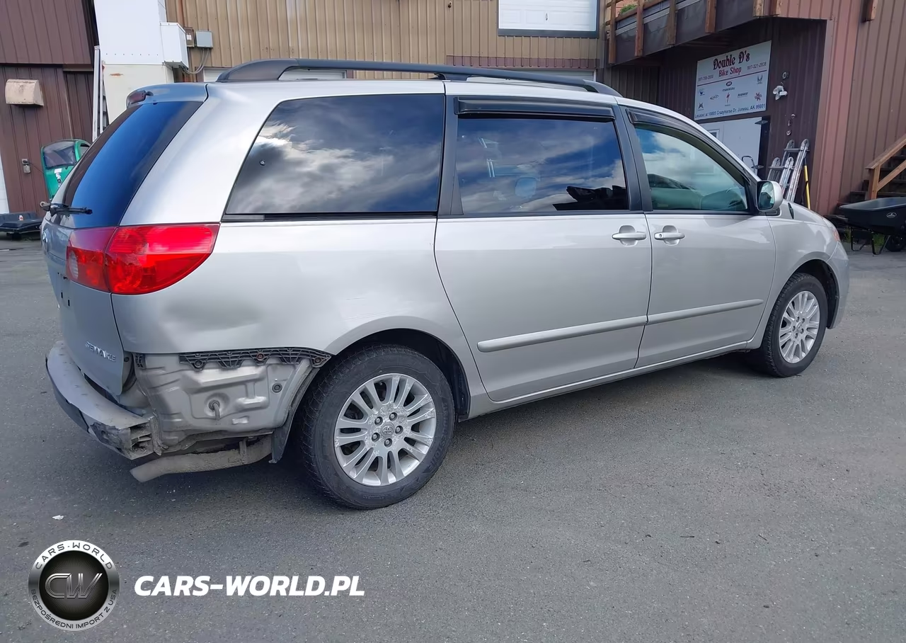 2010 Toyota Sienna Xle VIN:5TDYK4CC7AS310137 - 4