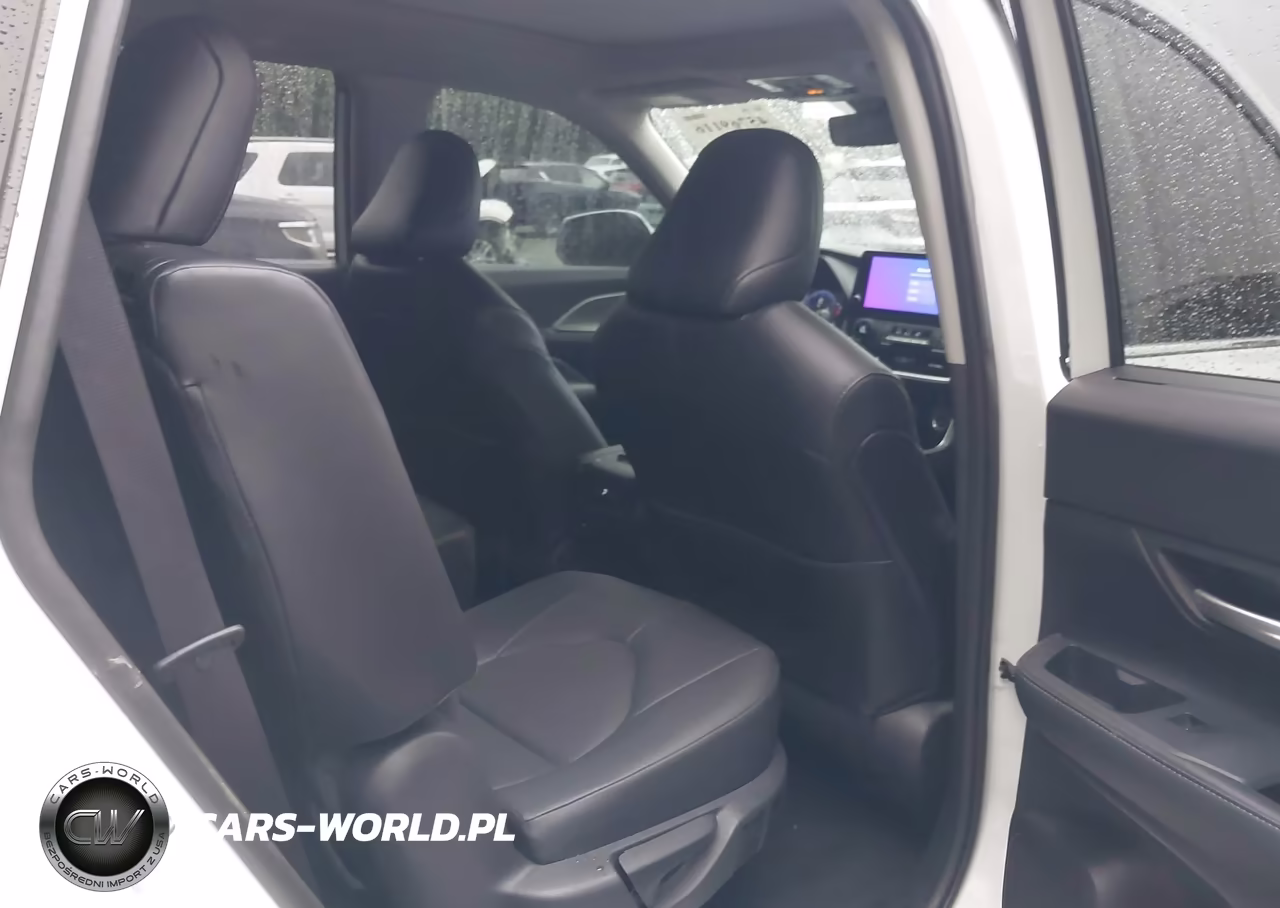 2024 Toyota Grand Highlander Xle VIN:5TDAAAB56RS021736 - 8