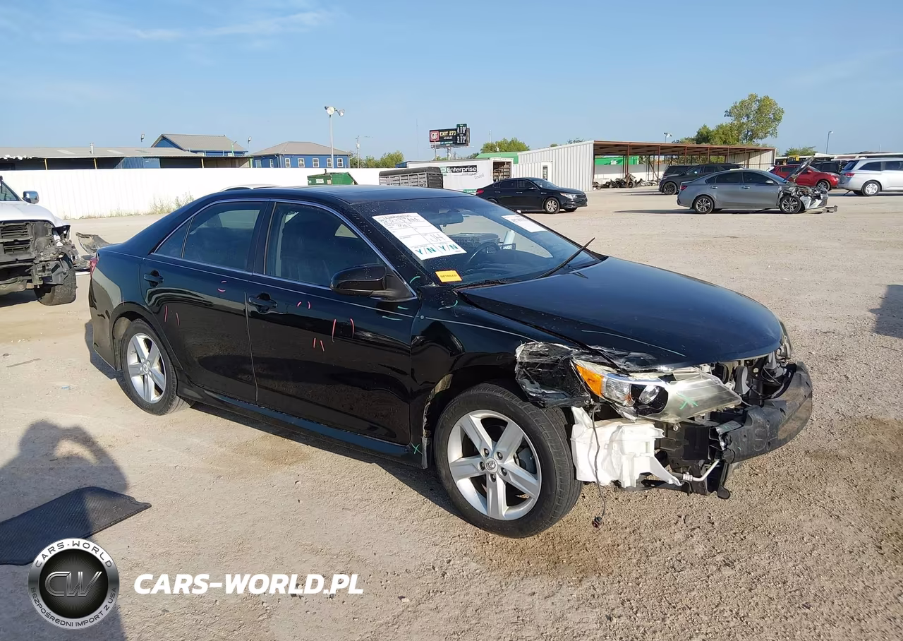 2012 Toyota Camry Se – zdjęcie 1 z 15